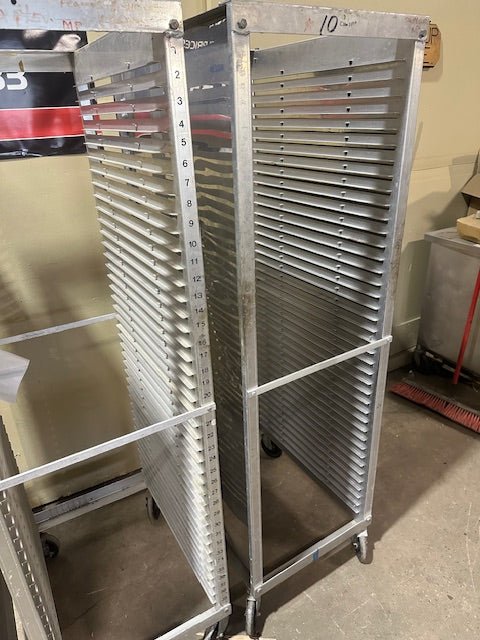 ***LOT OF 4*** SECO PRODUCTS ALUMINUM BAKERY RACKS ON CASTERS - Bargains R Ours - #collection_name#