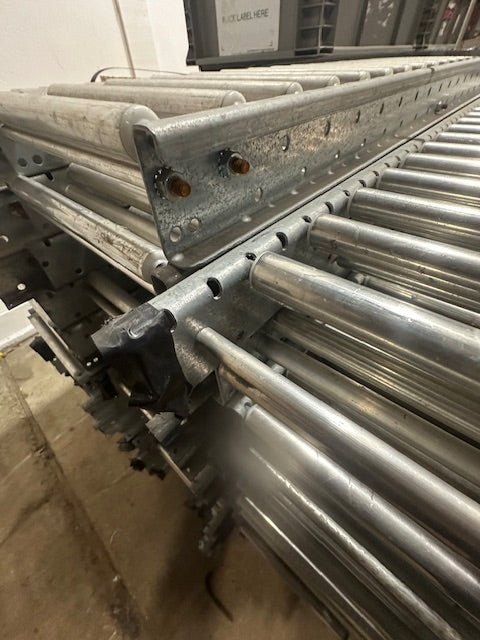LOT OF 61*UNEX SPAN TRACK 9.5"x89"GRAVITY ROLLER FLOW RACK CONVEYOR W/63 ADAPTERS - Second Life - Equipment - collection_name