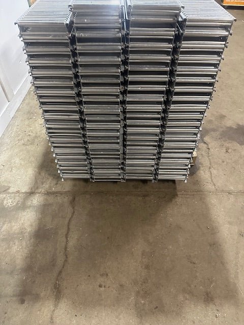 LOT OF 82*UNEX SPAN TRACK 9.5"x90"GRAVITY ROLLER FLOW RACK CONVEYOR W/68 CONNECTION ADAPTERS - Second Life - Equipment - collection_name