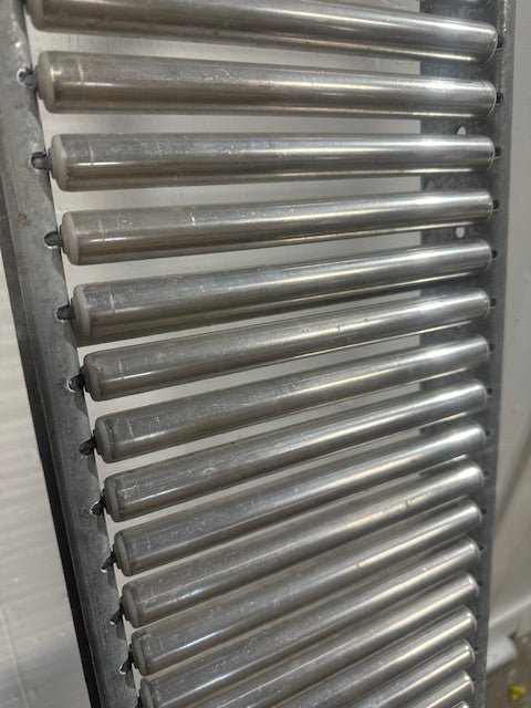 LOT OF 82*UNEX SPAN TRACK 9.5"x90"GRAVITY ROLLER FLOW RACK CONVEYOR W/68 CONNECTION ADAPTERS - Second Life - Equipment - collection_name