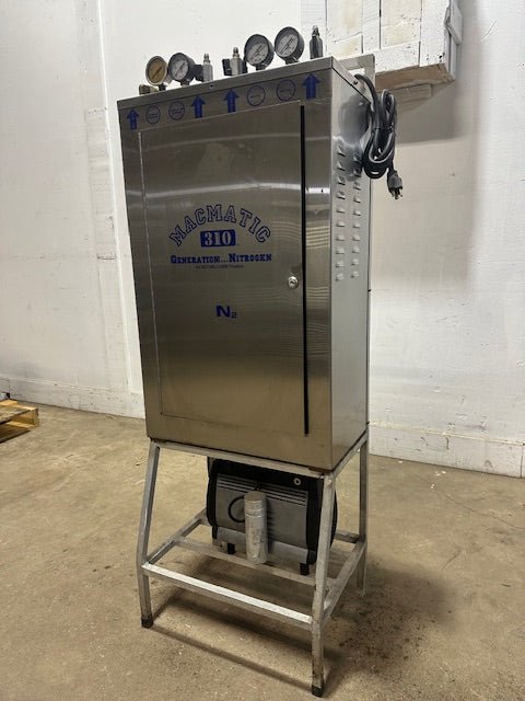 "MACMATIC 310BC" HIGH VOLUME NITROGEN GENERATOR W/BUILT IN GAS BLENDER,2639 hrs - Second Life - Equipment - collection_name