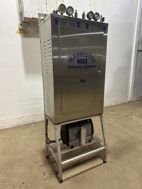 "MACMATIC 310BC" HIGH VOLUME NITROGEN GENERATOR W/BUILT IN GAS BLENDER,2639 hrs - Second Life - Equipment - collection_name