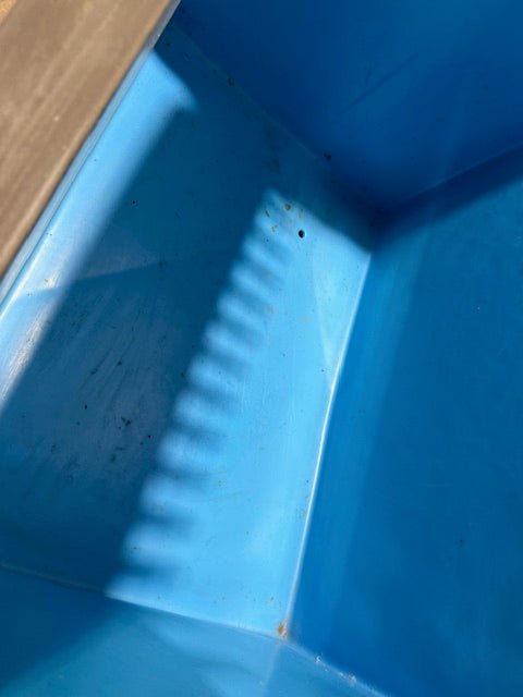 "MANITOWOC" LARGE ICE BIN ON CASTERS - Bargains R Ours - #collection_name#