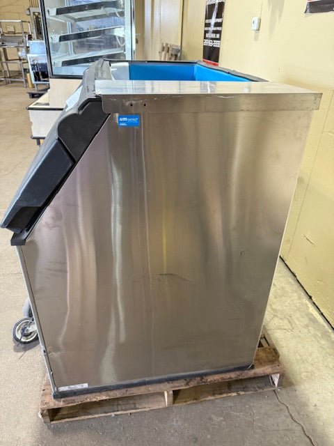 "MANITOWOC" LARGE ICE BIN ON CASTERS - Bargains R Ours - #collection_name#