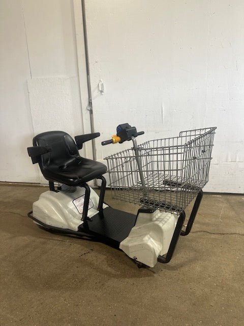 "MART CART MODEL 63"ELECTRIC HANDICAP/SHOPPING CART RECHARABLE BATTERY 550LB MAX - Second Life - Equipment - collection_name