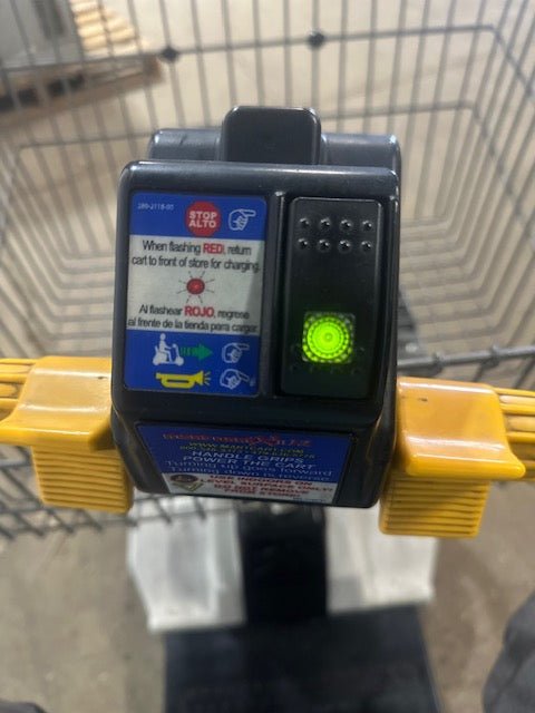 "MART CART MODEL 63"ELECTRIC HANDICAP/SHOPPING CART RECHARABLE BATTERY 550LB MAX - Second Life - Equipment - collection_name