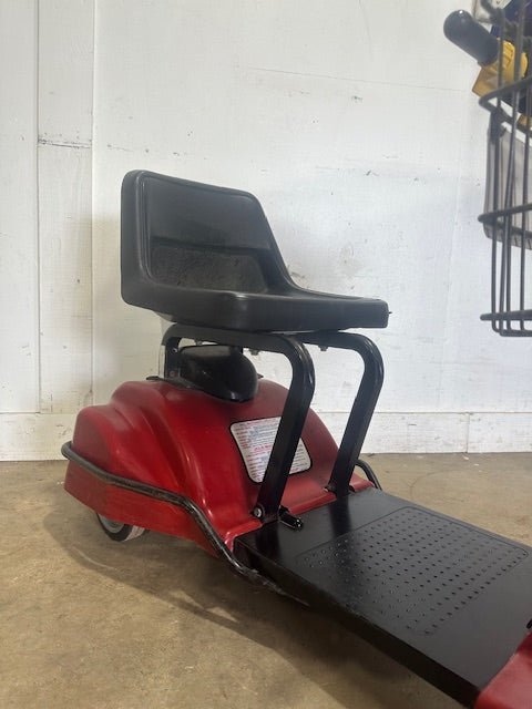 "MART CART MODEL 63"ELECTRIC HANDICAP/SHOPPING CART VOLTS DC:12.6 / AC:120/240 - Second Life - Equipment - collection_name