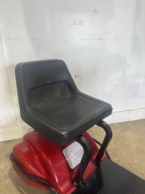 "MART CART MODEL 63"ELECTRIC HANDICAP/SHOPPING CART VOLTS DC:12.6 / AC:120/240 - Second Life - Equipment - collection_name