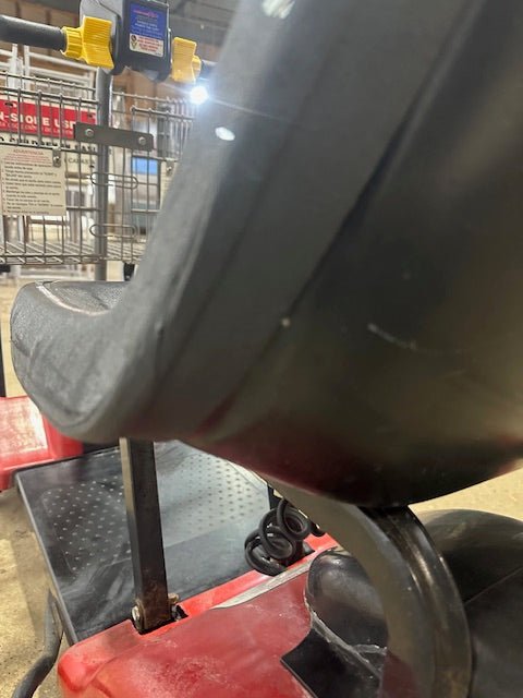 "MART CART MODEL 63"HANDICAP/SHOPPING CART RECHARABLE 550LB MAX w/**NEW BATTERY - Second Life - Equipment - collection_name
