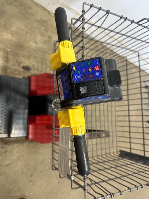 "MART CART MODEL 63"HANDICAP/SHOPPING CART RECHARABLE 550LB MAX w/**NEW BATTERY - Second Life - Equipment - collection_name