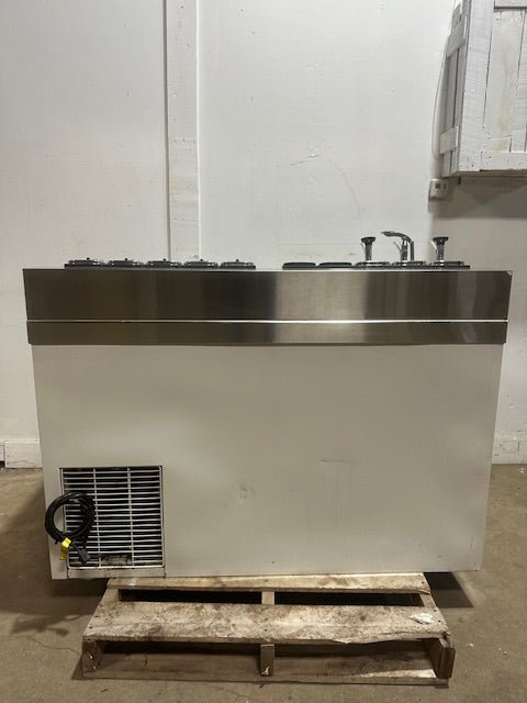 "MASTER - BILT"COMMERCIAL FLIP LID ICE CREAM DIPPING CABINET W/ TOPPING/SYRUP RAIL - Second Life - Equipment - collection_name