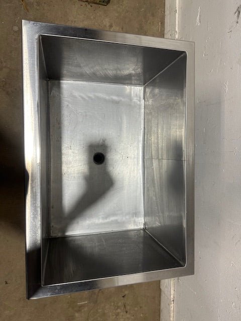 "McCANN 96 - 1100 - 8" 1522 FREESTANDING POST - MIX COLD PLATE/ICE BIN W/STAND, 60LBS - Second Life - Equipment - collection_name