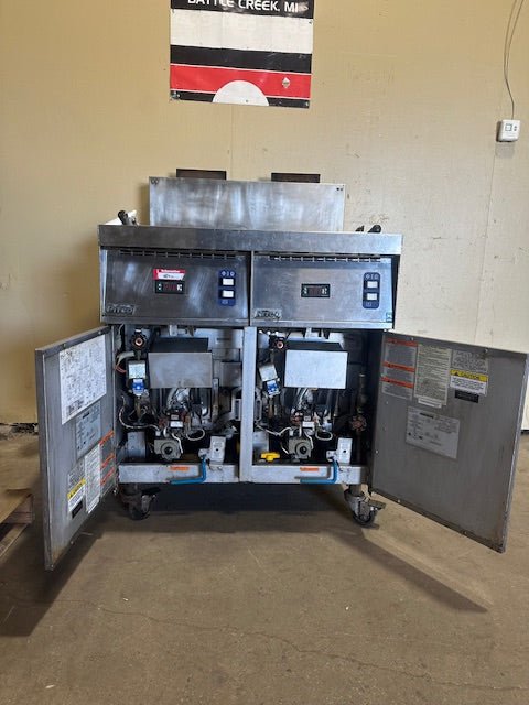 ***MECHANIC SPECIAL*** PITCO DUAL 2 BURNER 18.8 GALLON GAS AND ELECTRIC 55000BTU RETHERMALIZER - Bargains R Ours - #collection_name#