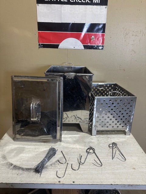 ****MECHANIC SPECIAL**** TWO HANDLE FRYER ELECTRIC WITH MEAT HOOKS - Bargains R Ours - #collection_name#