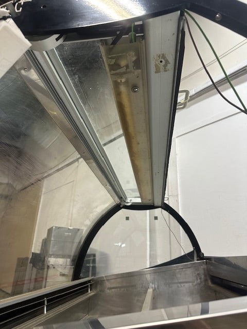 ***MECHANIC SPECIAL***ISA SELF CONTAINED REFRIGERATED FRONT CURVED GLASS GELATO ICE FREEZER DISPLAY CASE - Second Life - Equipment - #collection_name#