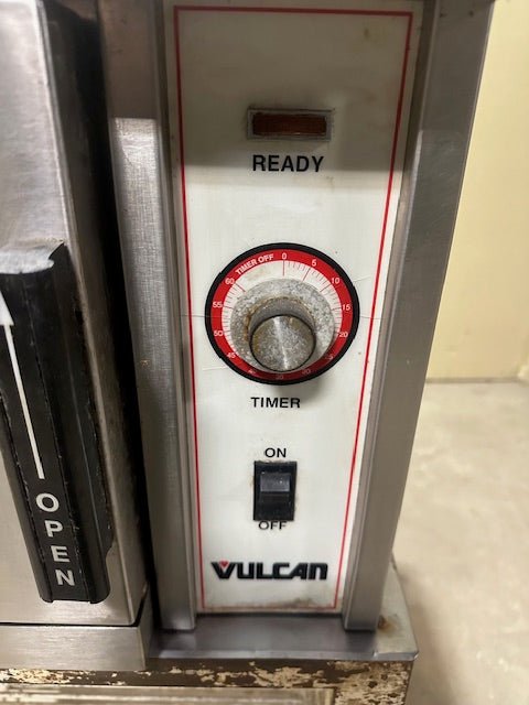 **MECHANIC SPECIAL**VULCAN ELECTRIC COMMERCIAL COUNTER TOP STEAMER WITH 6 PANS - 3PH MODEL VSX9000 - Bargains R Ours - #collection_name#