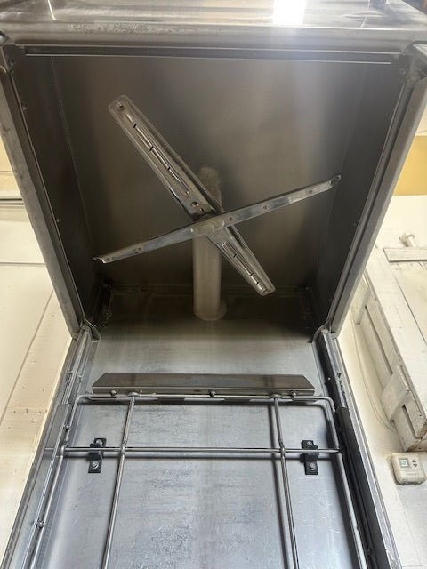 "MEIKO DV 80.2T" HIGH TEMP ELECTRIC 3PH DOOR TYPE DISHWASHER,208 - 230V - Second Life - Equipment - collection_name