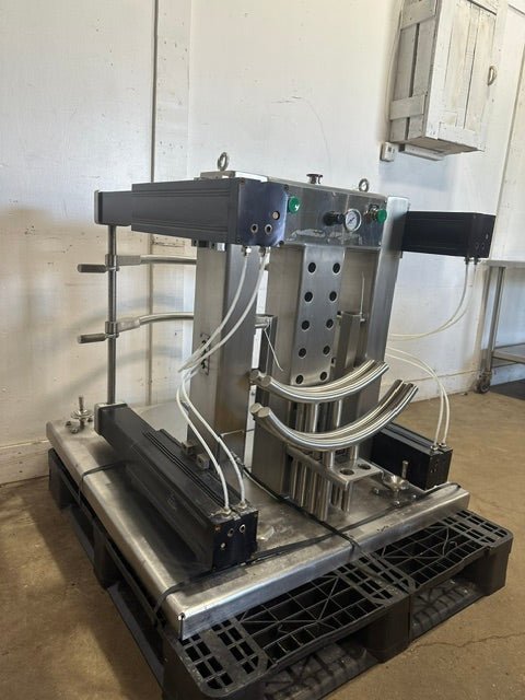 METO LIFT INC. DC1MF 600lb CAPACITY PNEUMATIC DRUM CONDITIONER - Second Life - Equipment - collection_name