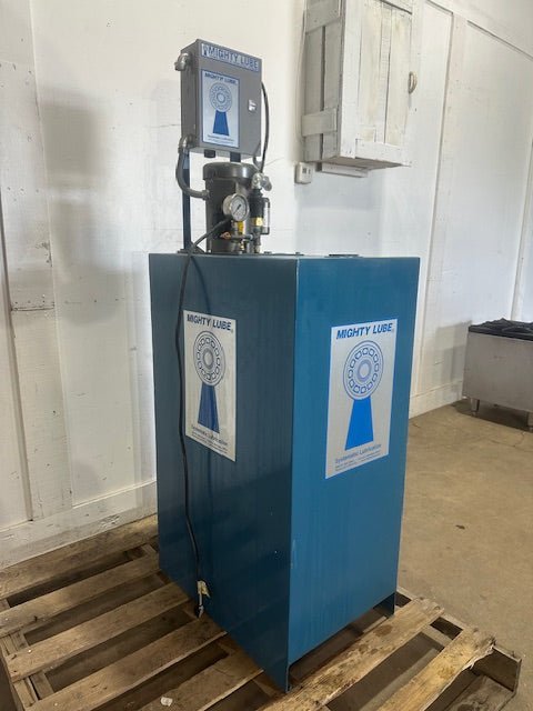 MIGHTY LUBE MODEL 7165F SYSTEMATIC LUBRICATION MACHINE WITH LUBECON CONTROLLER - Second Life - Equipment - collection_name