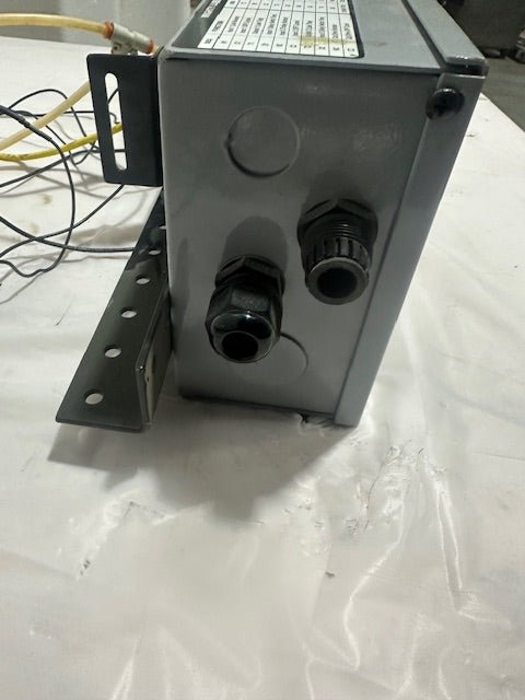 "MIGHTY LUBE MODEL 9517L" SYSTEMATIC LUBRIACTION CONTROL, OVERHEAD LUBRICATOR - Second Life - Equipment - collection_name