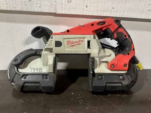 "MILWAUKEE 6332 - 20"120V DEEP CUT BAND SAW - ADJUSTABLE SPEED - Second Life - Equipment - collection_name