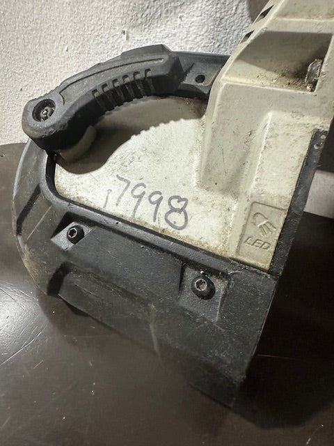 "MILWAUKEE 6332 - 20"120V DEEP CUT BAND SAW - ADJUSTABLE SPEED - Second Life - Equipment - collection_name