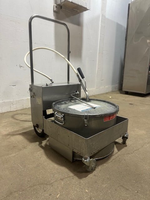 MIROIL BD707 75LB FRYER FILTER - SUCTION 115V 1PH w/R40 PUMP on CASTERS - Second Life - Equipment - collection_name