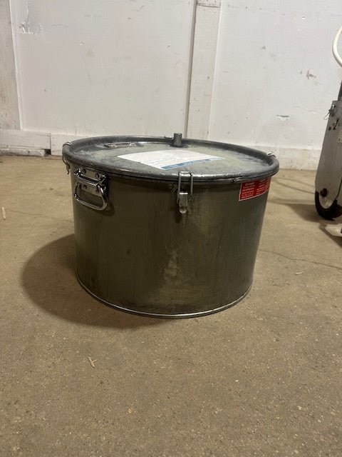 MIROIL BD707 75LB FRYER FILTER - SUCTION 115V 1PH w/R40 PUMP on CASTERS - Second Life - Equipment - collection_name