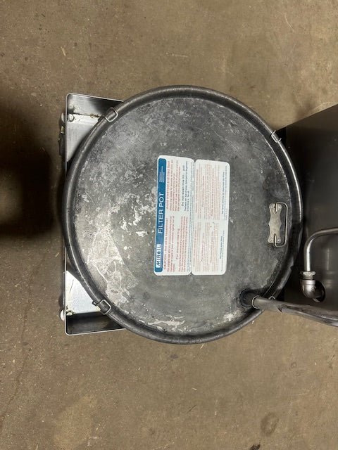 MIROIL BD707 75LB FRYER FILTER - SUCTION 115V 1PH w/R40 PUMP on CASTERS - Second Life - Equipment - collection_name