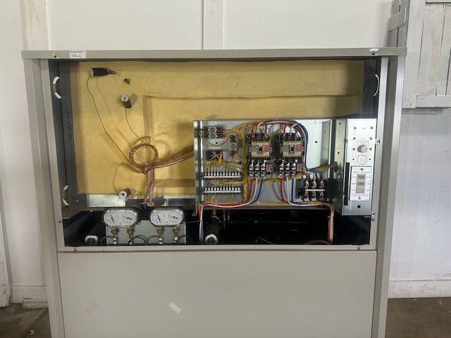 MITSUBISHI CR - J600A INDUSTRIAL WATER COOLED 220v 3ph CHILLER UNIT - Second Life - Equipment - collection_name
