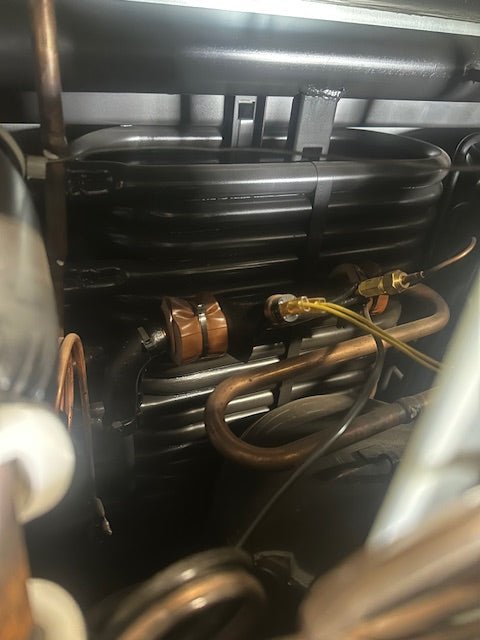 MITSUBISHI CR - J600A INDUSTRIAL WATER COOLED 220v 3ph CHILLER UNIT - Second Life - Equipment - collection_name