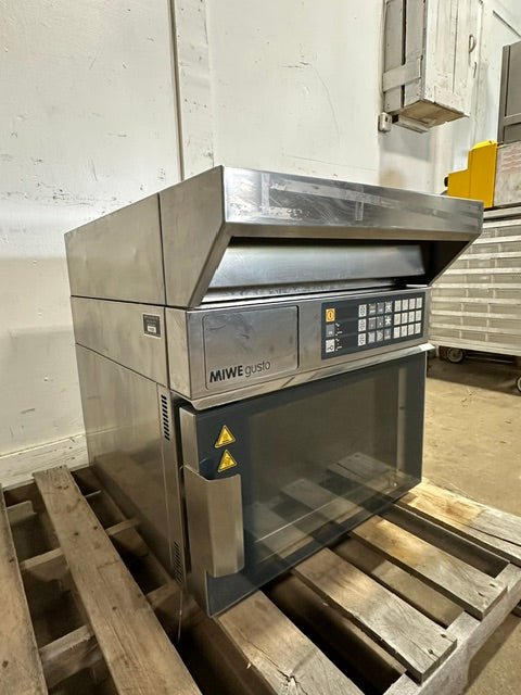 "MIWE GUSTO SK" H.D COMMERCIAL COUNTER TOP 3 PANS CONVECTION OVEN, 208V - Second Life-Equipment-collection_name