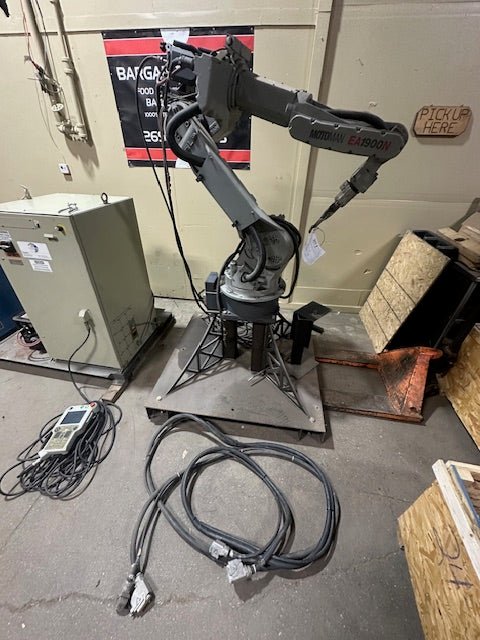 MOTOMAN EA 1900N WELDING ROBOT ARM CONTROL BOX & MILLER AUTO ACCESS 675 WELDER - Bargains R Ours - #collection_name#