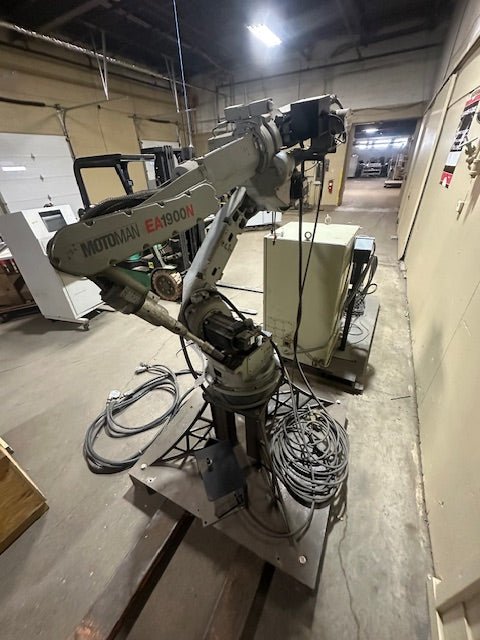 MOTOMAN EA 1900N WELDING ROBOT ARM CONTROL BOX & MILLER AUTO ACCESS 675 WELDER - Bargains R Ours - #collection_name#