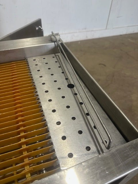 MOYER DIEBEL SW600R 72"W RIGHT - LEFT LOW TEMP PASS THROUGH AUTOMATIC GLASSWASHE - Second Life - Equipment - collection_name