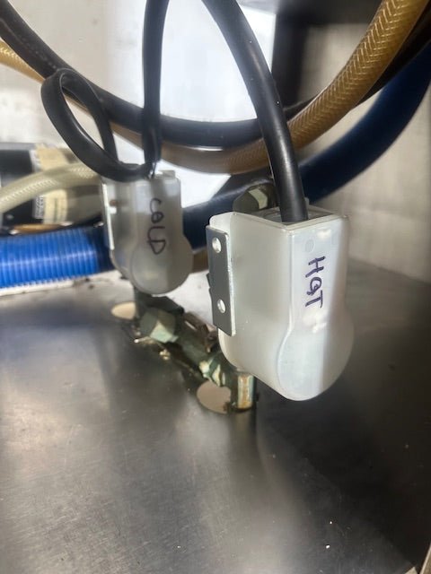 MOYER DIEBEL SW600R 72"W RIGHT - LEFT LOW TEMP PASS THROUGH AUTOMATIC GLASSWASHE - Second Life - Equipment - collection_name
