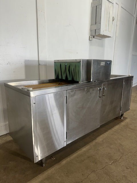 MOYER DIEBEL SW600R 72"W RIGHT - LEFT LOW TEMP PASS THROUGH AUTOMATIC GLASSWASHE - Second Life - Equipment - collection_name