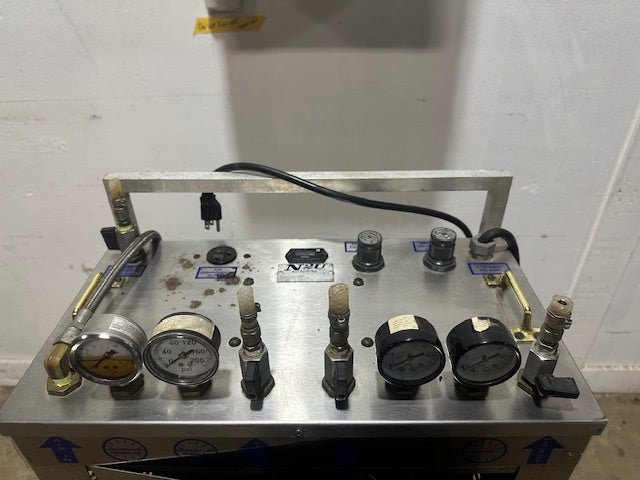 "N2U N2BC" HIGH VOLUME NITROGEN GENERATOR W/BUILT IN GAS BLENDER, 950 hrs - Second Life - Equipment - collection_name