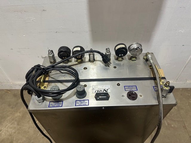 "N2U N2BC" HIGH VOLUME NITROGEN GENERATOR W/BUILT IN GAS BLENDER,3904 hrs - Second Life - Equipment - collection_name