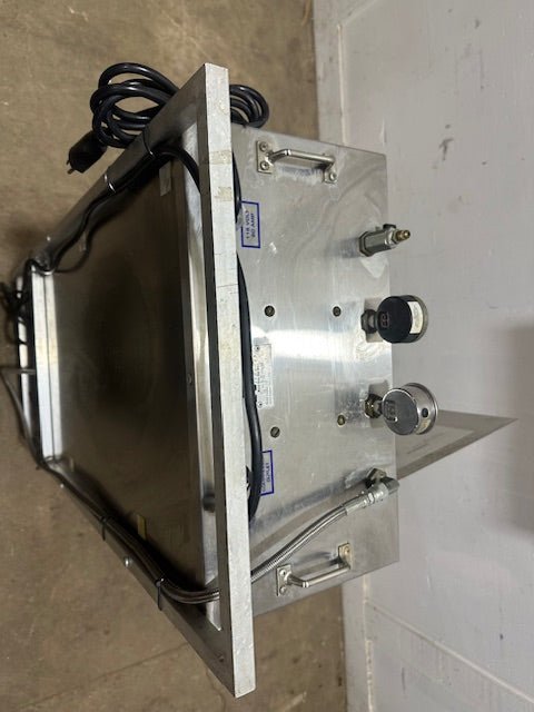 "N2U N2C" HIGH VOLUME NITROGEN GENERATOR W/BUILT IN GAS BLENDER, 3089hrs - Second Life - Equipment - collection_name