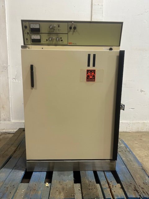 "NAPCO 5100" H.D WATER - JACKETED CO2 INCUBATOR. 120V, 1PH, 3000 RPM - Second Life - Equipment - collection_name