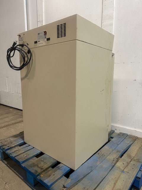 "NAPCO 5100" H.D WATER - JACKETED CO2 INCUBATOR. 120V, 1PH, 3000 RPM - Second Life - Equipment - collection_name