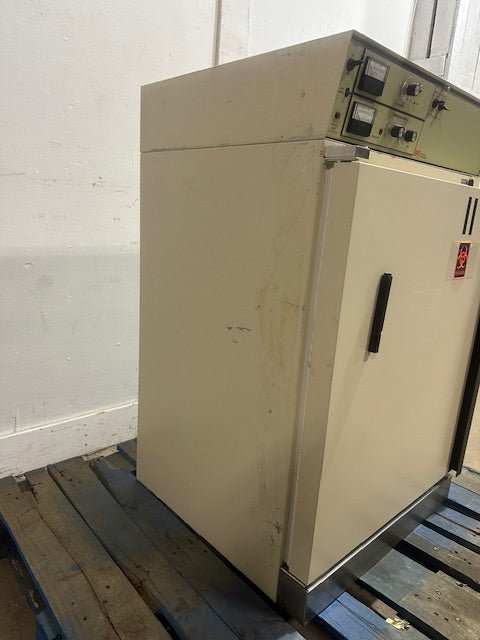 "NAPCO 5100" H.D WATER - JACKETED CO2 INCUBATOR. 120V, 1PH, 3000 RPM - Second Life - Equipment - collection_name