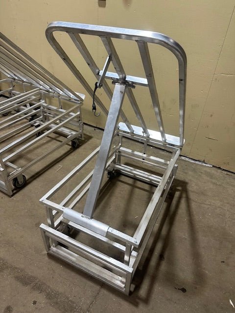 NEW AGE **LOT OF 6** HEAVY DUTY COMMERCIAL PRODUCE BAKERY ALUMINUM DISPLAY RACK ON CASTERS - FOLD ABLE - Bargains R Ours - #collection_name#