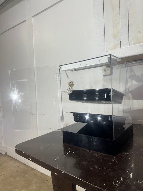 NEW IN BOX K&A ACRYLICS TWO TIERED LIGHTED COUNTERTOP DISPLAY - Second Life - Equipment - collection_name