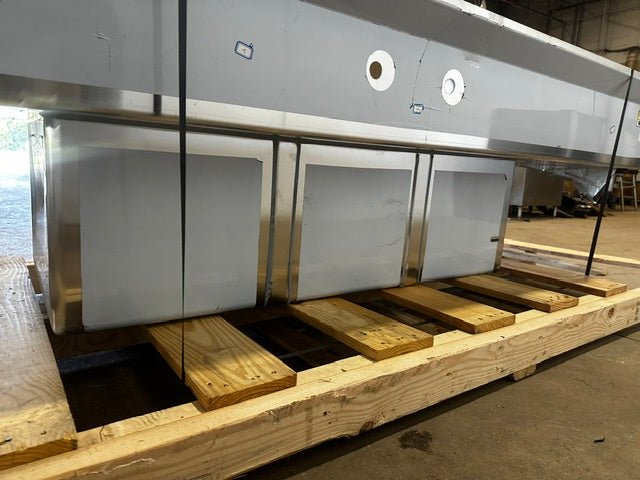 NEW OPEN BOX REGENCY 84"W x 30"D LEFT SIDE COMMERCIAL 3 COMPARTMENT SINK - Second Life-Equipment-collection_name