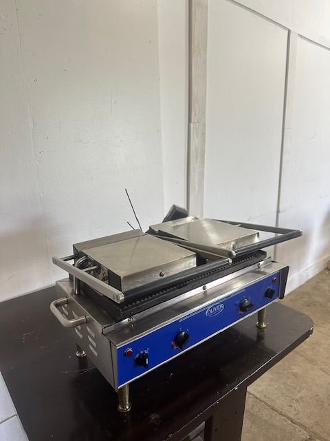 OLIVER 502N COMMERCIAL DUAL PANINI/ SANDWICH GRILL W/CAST IRON GROOVED PLATES - Second Life - Equipment - collection_name