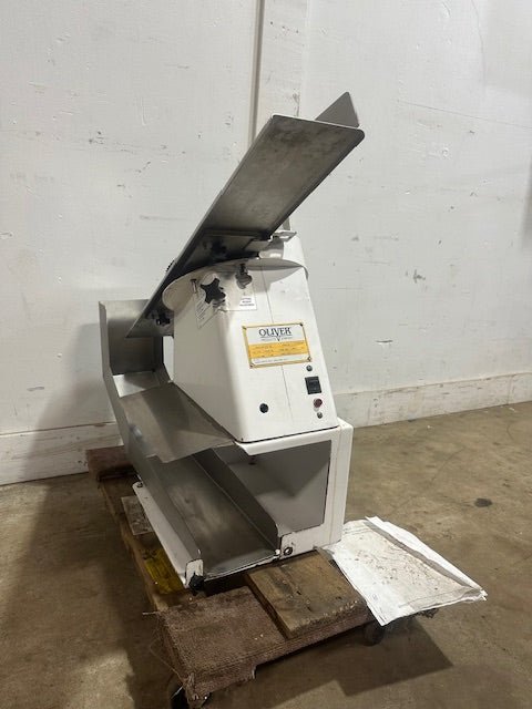 OLIVER 702 - N BUN &BAGEL SLICER W/ ADJUSTABLE CUTTING BLADE PARTS NEEDED - Second Life - Equipment - collection_name