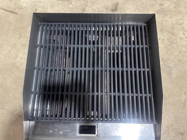 PATRIOT PT - CB24 COMMERCIAL COUNTERTOP 60,000 BTU 24" NAT GAS RADIANT CHARBROILER - Second Life - Equipment - collection_name