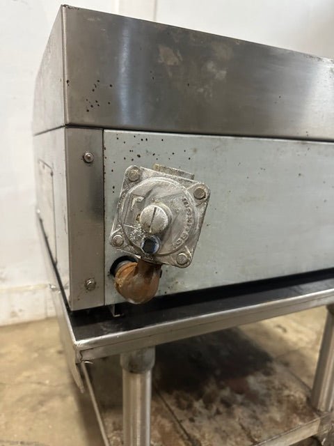 PATRIOT PT - CB24 COMMERCIAL COUNTERTOP 60,000 BTU 24" NAT GAS RADIANT CHARBROILER - Second Life - Equipment - collection_name